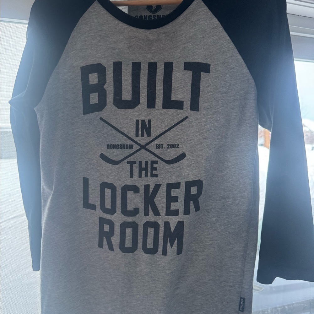Men's Gray and Black Short Sleeve Tee